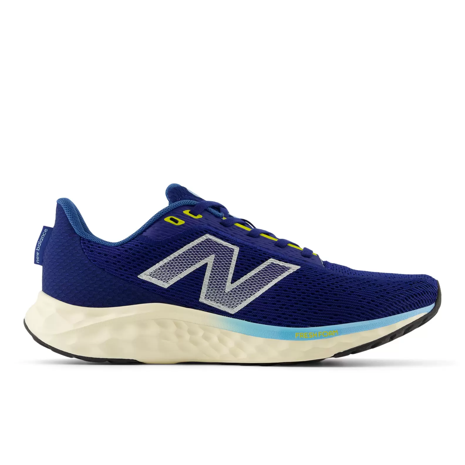 Oferta de Fresh Foam Arishi v4 por $1999 en New Balance