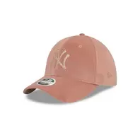 Oferta de New York Yankees MLB Women's Velour Diamante Logo 9FORTY Strapback para Mujer por $649 en New Era