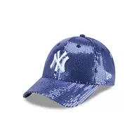 Oferta de New York Yankees MLB Sequin 9FORTY Strapback para Mujer por $799 en New Era