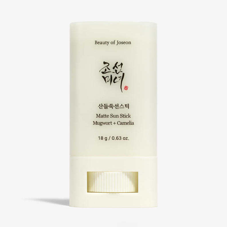 Oferta de Matte Sun Stick: Mugwort + Camelia por $354 en Nuestro Secreto