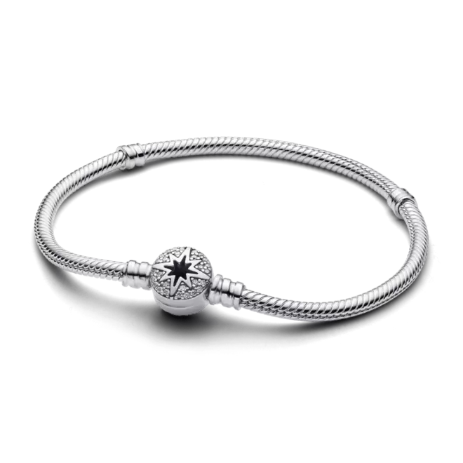 Oferta de Brazalete Pandora Moments Cadena de Serpiente con Cierre de Estrella Polar por $2653 en Pandora