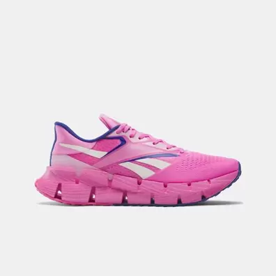 Oferta de Tenis Floatzig x Barbie por $2799 en Reebok