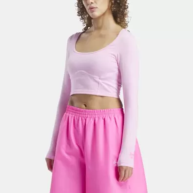 Oferta de Top Deportivo Crop Top x Barbie por $899 en Reebok