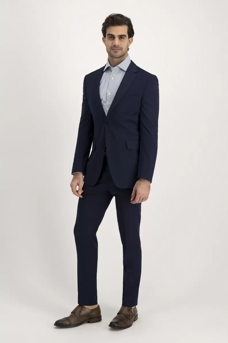 Oferta de Robert´s
 
 
 
 Traje Roberts Azul Marino Slim Fit por $4345 en Robert's