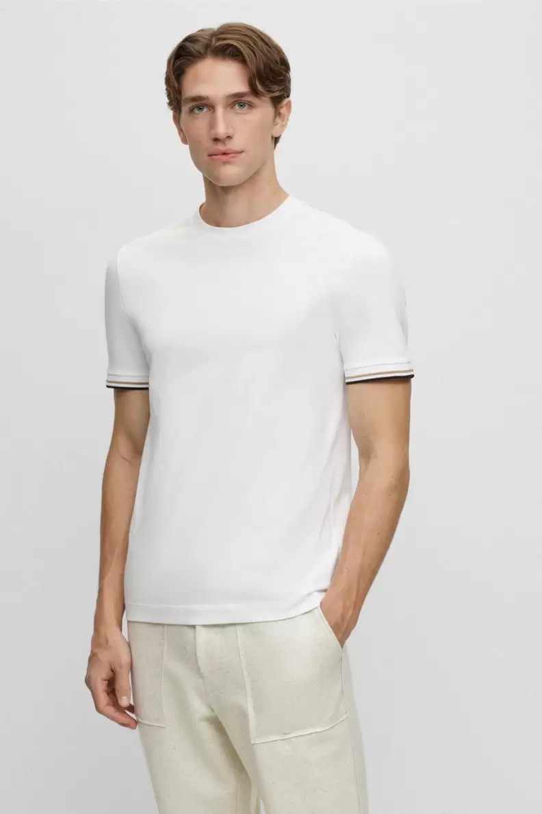 Oferta de Boss
 
 
 
 Playera Boss Casual Blanca Regular fit por $995 en Robert's