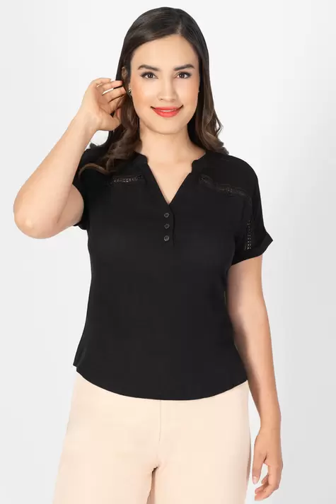 Oferta de Blusa manga corta lisa por $171 en Santory