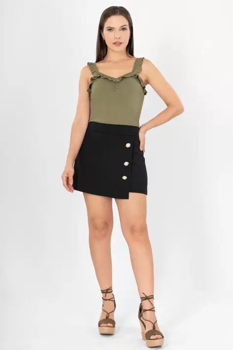 Oferta de Short falda con botones por $170 en Santory