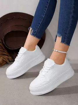 Oferta de Zapatos deportivos casuales para mujer, versátiles, antideslizantes, resistentes al desgaste, livianos y cómodos por $452 en SHEIN