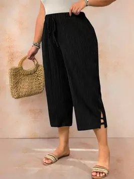 Oferta de EMERY ROSE Pantalones capri informales de talla grande de un solo color por $212.48 en SHEIN
