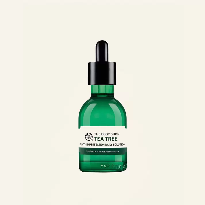 Oferta de Solución diaria anti imperfecciones Tea Tree 50 ml por $710 en The Body Shop