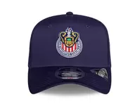 Oferta de GORRA MALLA CDG ESCUDO CHIVAS AZUL NEW ERA por $849 en Tienda Chivas