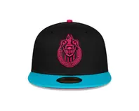 Oferta de GORRA CYBER COMBINADA ESC. MONOCROMÁTICO CERRADA CHIVAS NEW ERA por $999 en Tienda Chivas