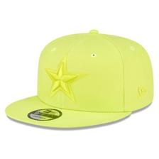 Oferta de New Era Neon Green Dallas Cowboys Color Pack Brights 9FIFTY Snapback gorra de hombre por $599 en Tienda NFL