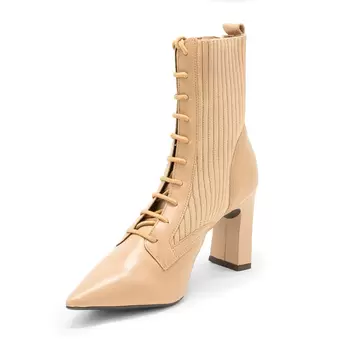 Oferta de Botín Nude Cordones Tacón por $1999 en Via Uno