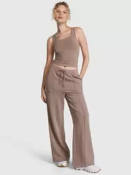 Oferta de Premium Fleece Wide-Leg Pants por $1201.71 en Victoria's Secret