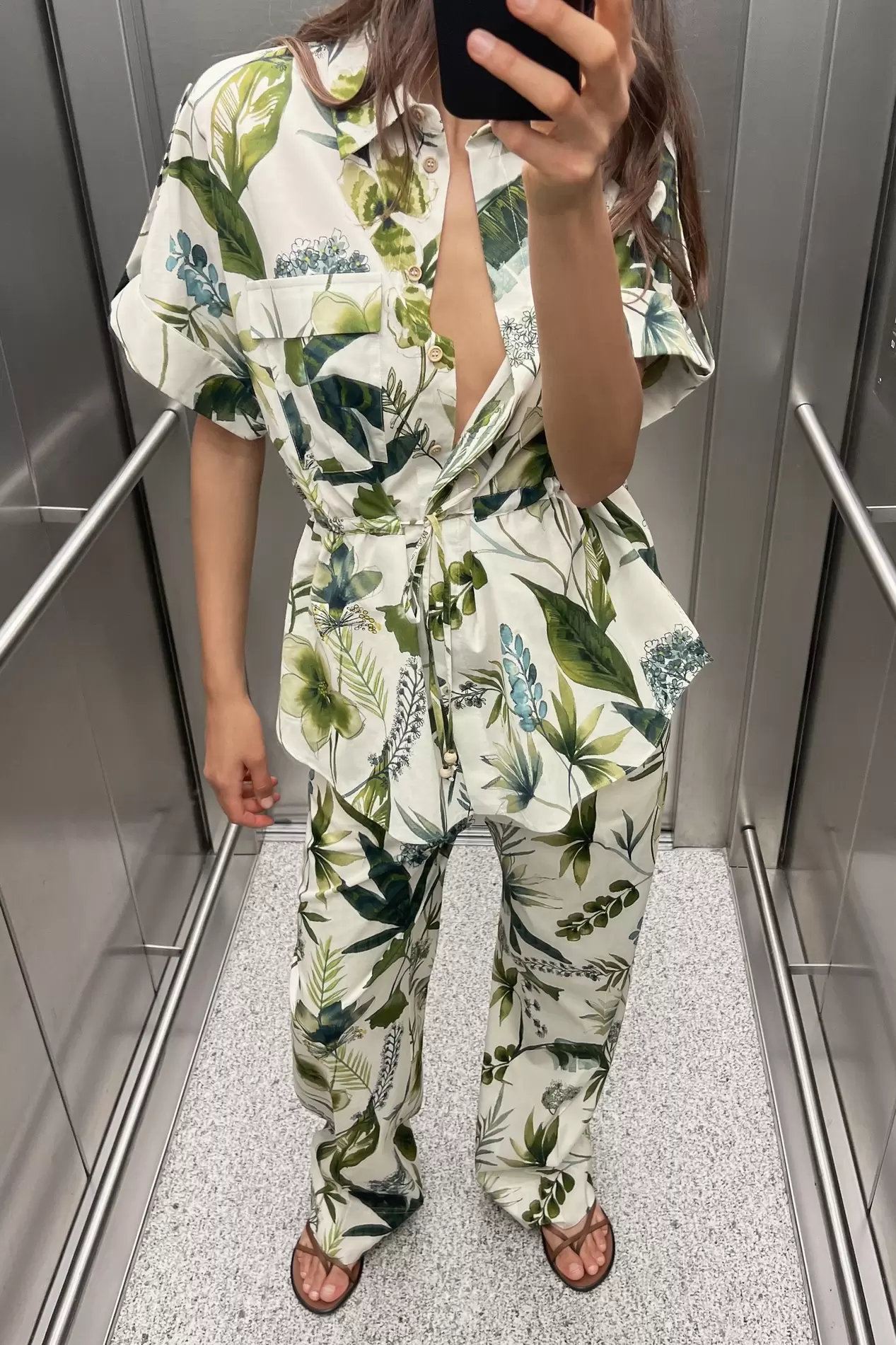 Oferta de CAMISA SAFARI ESTAMPADA por $849 en ZARA