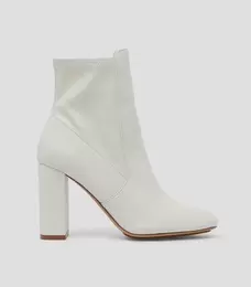 Oferta de Botines con tacón alto de bloque Mujer por $1999.2 en Aldo