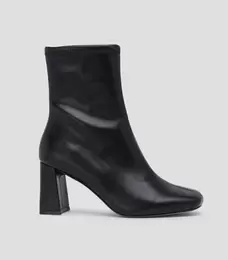 Oferta de Botines Casuales con tacón medio media luna Mujer por $2399 en Aldo