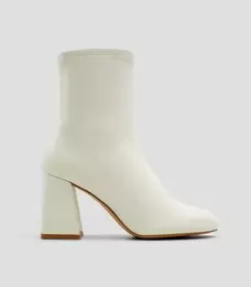 Oferta de Botines casuales con tacón medio cuadrado Mujer por $1259.4 en Aldo