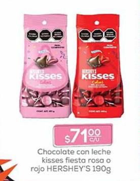 Oferta de Hershey's - Chocolate Con Leche Kisses Fiesta Rosa O Rojo por $71 en Fresko