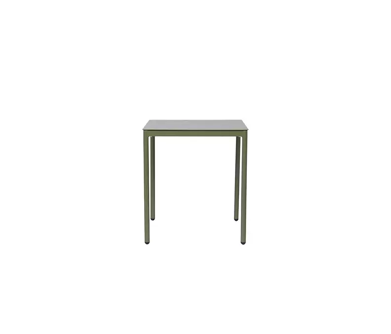 Oferta de Mesa lateral Moli - Verde olivo por $1679 en Gaia Design