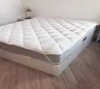 Oferta de Protector Colchon Topper King Size por $937.3 en Perfect Home