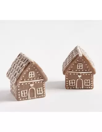 Oferta de Salero y pimentero Gingerbread House por $719.2 en Pottery Barn