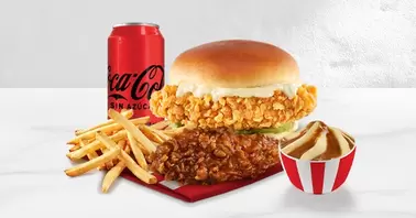 Oferta de KENTUCKY CHICKEN SANDWICH MAYONESA CLÁSICA MEGABOX + KE TIRA® por $209 en KFC