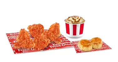 Oferta de BUCKET CLÁSICO DE 6 PIEZAS por $249 en KFC