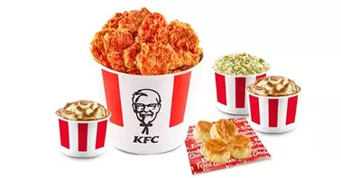 Oferta de BUCKET CLÁSICO DE 16 PIEZAS por $599 en KFC