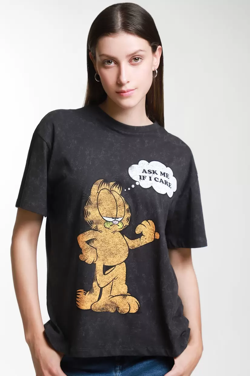 Oferta de Playera Garfield "Ask Me If I Care" por $249 en LOB