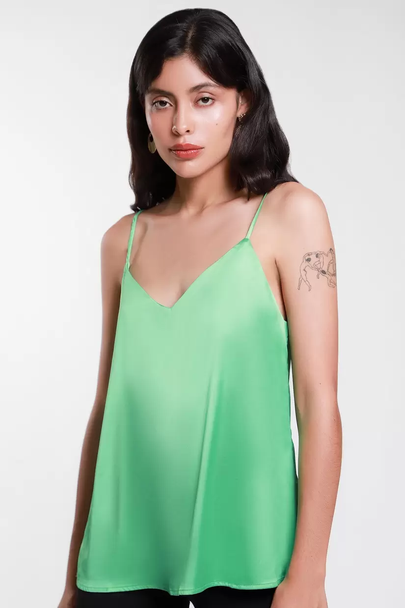 Oferta de Blusa Sin Manga Escote V por $199 en LOB