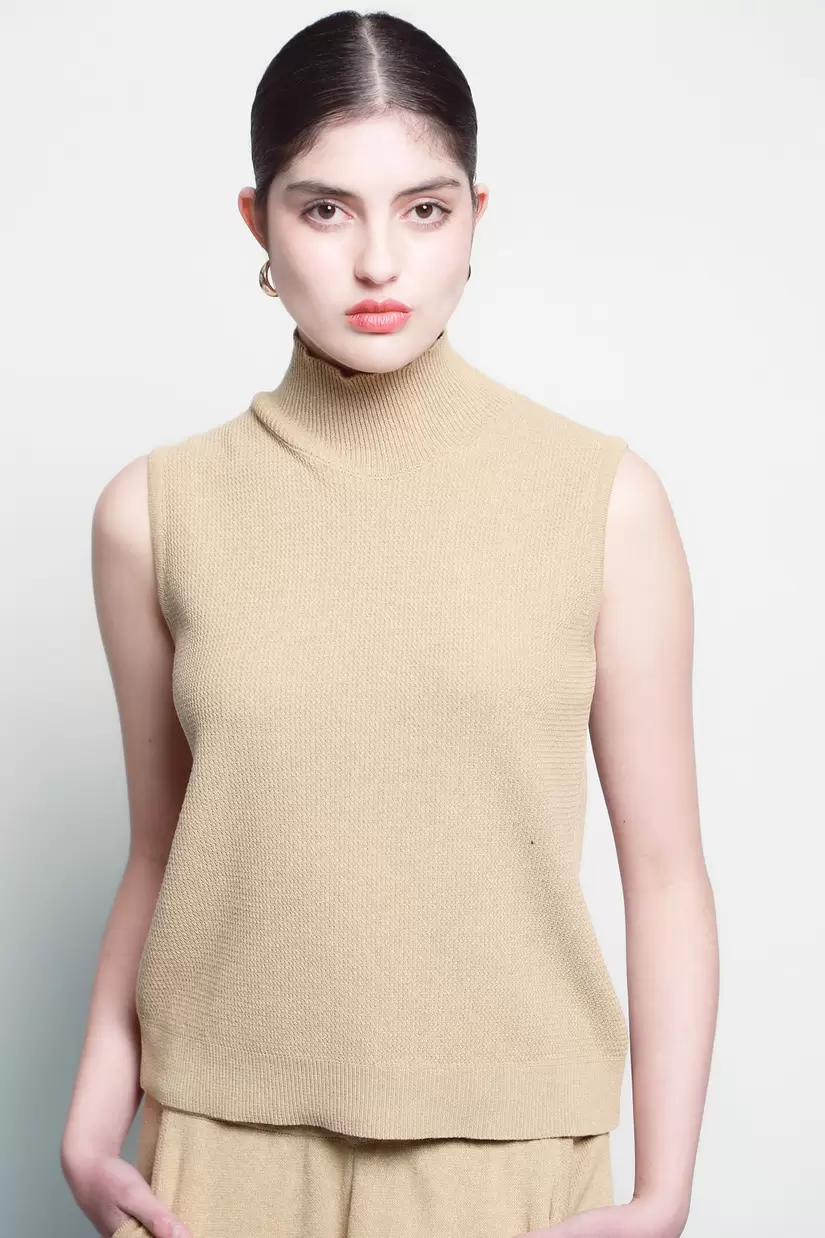 Oferta de Blusa Sin Manga Tejido Punto por $399 en LOB