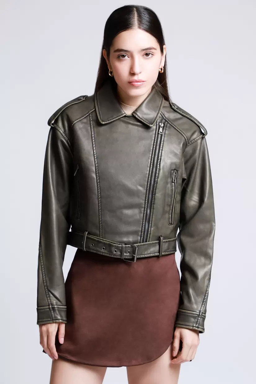 Oferta de Chamarra Biker Efecto Piel por $699 en LOB