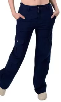 Oferta de Pantalón Cargo Mujer Azul Marino 024812 por $419.25 en Britos Jeans