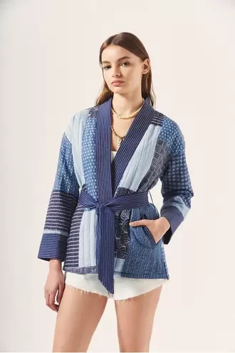 Oferta de Kimono Rapsodia Indigo Patches por $3359.3 en Rapsodia