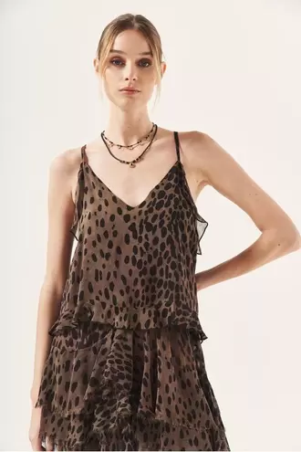 Oferta de Top Rapsodia Elvira Cheeta por $899.4 en Rapsodia