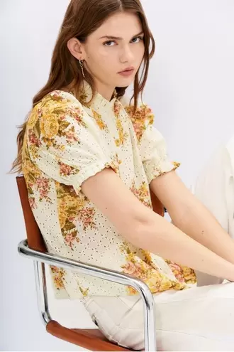 Oferta de Camisa Rapsodia Bouquet por $1749.3 en Rapsodia