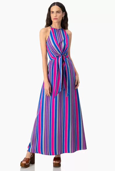 Oferta de Vestido estampado de rayas con cuello halter por $839.65 en Ivonne