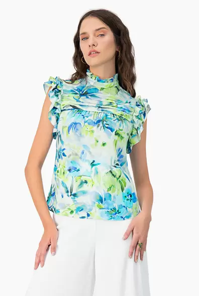Oferta de Blusa recta de cuello alto y escarolas por $524.65 en Ivonne