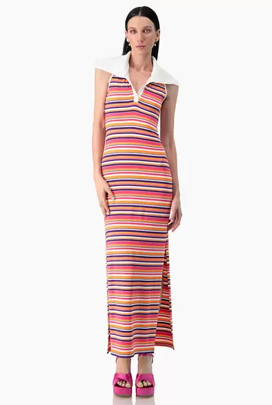 Oferta de Vestido maxi sin mangas y escote en V por $719.6 en Ivonne