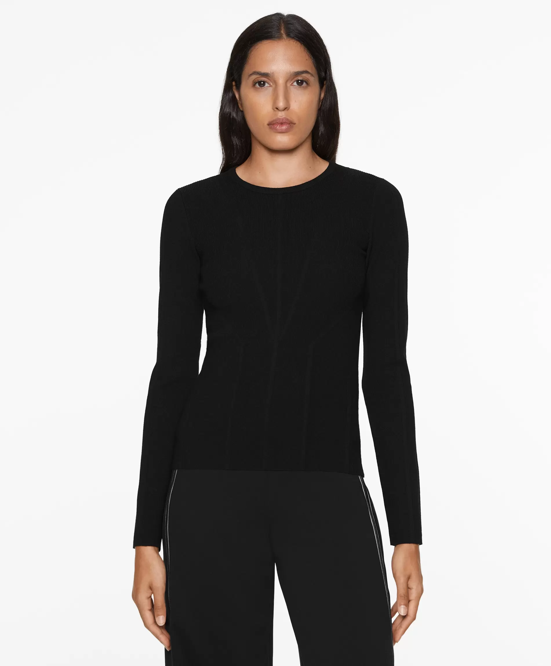 Oferta de Camiseta base layer punto estructura por $899 en Oysho