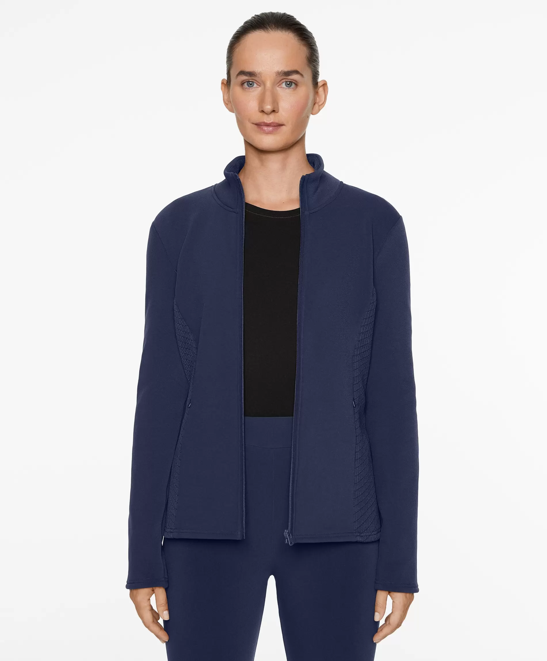 Oferta de Chamarra técnica super extra warm jacquard por $1599 en Oysho