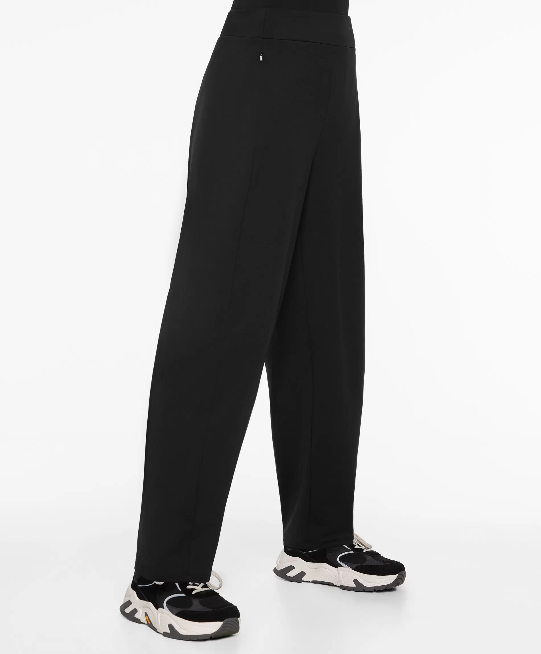 Oferta de Pantalón balloon warm por $1499 en Oysho