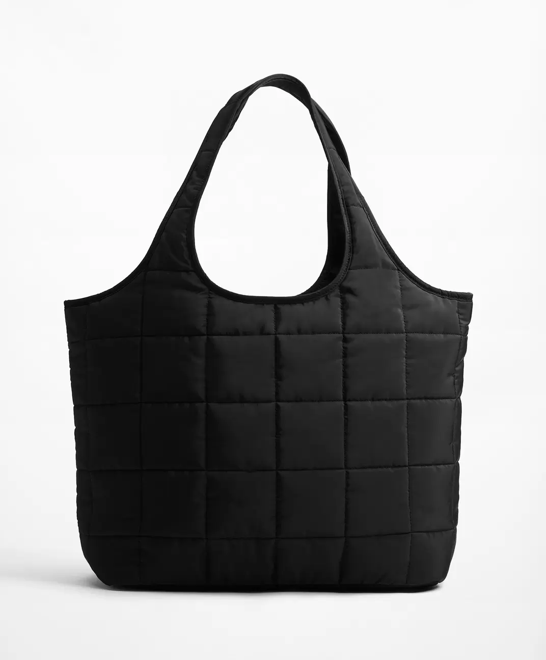 Oferta de Bolsa acolchonada bolsillo térmico por $1299 en Oysho