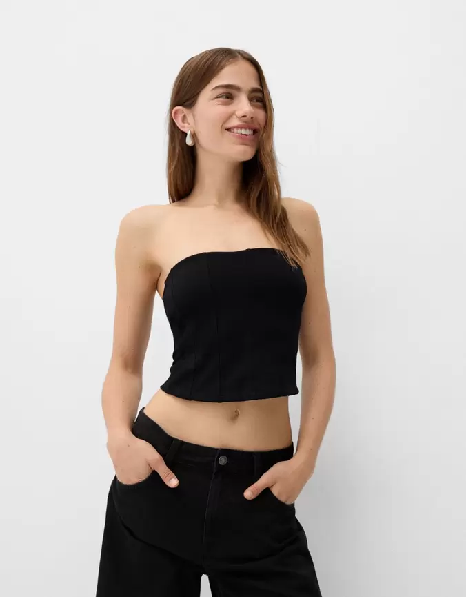 Oferta de Top bandeau por $209 en Bershka