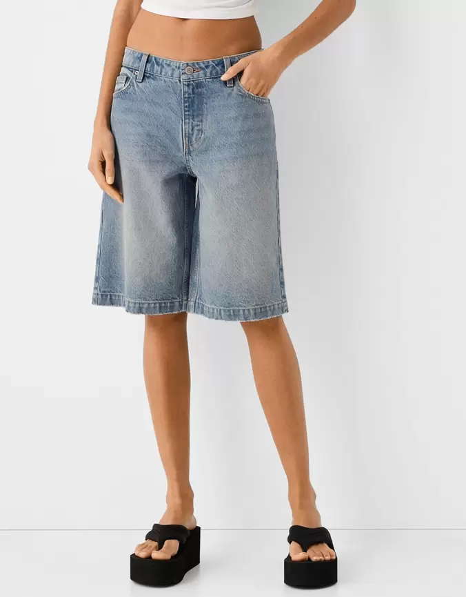 Oferta de Bermuda denim baggy por $489 en Bershka