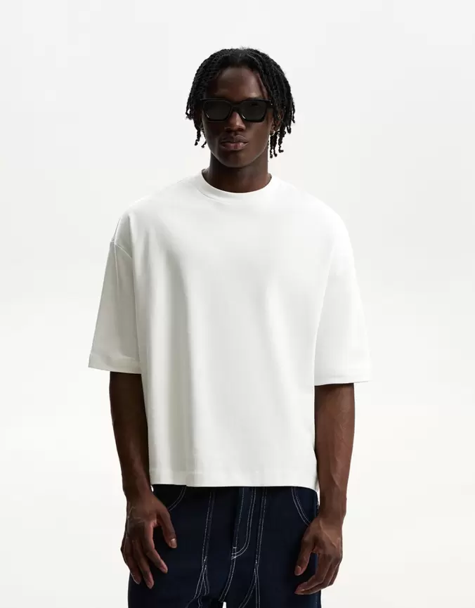 Oferta de Camiseta manga corta boxy por $349 en Bershka