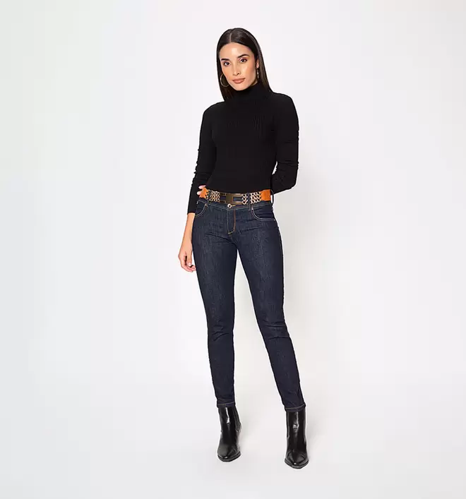 Oferta de Jean Skinny Tiro Medio, Cinco Bolsuillos por $799 en Studio F