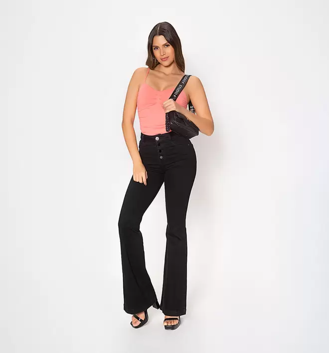 Oferta de Blusa Tiras Basica Con Pellizcos En Fren por $279.6 en Studio F